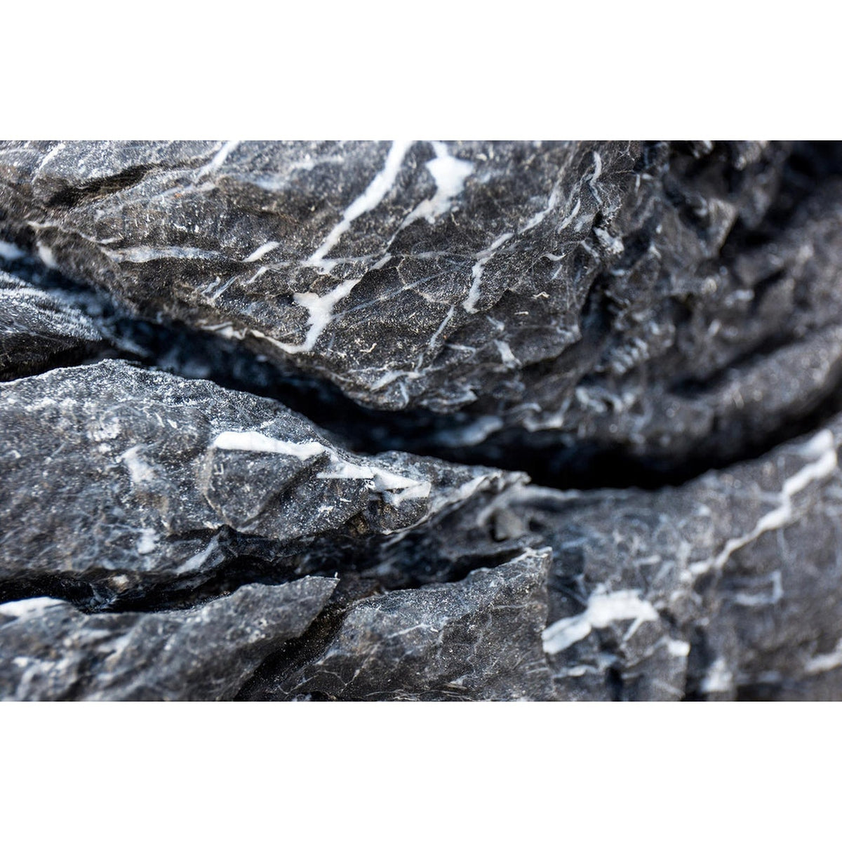 Tideline Naturescapes Tideline Black Marbled Seiryu Stone