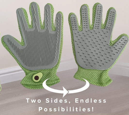 PetPals Grooming Glove.