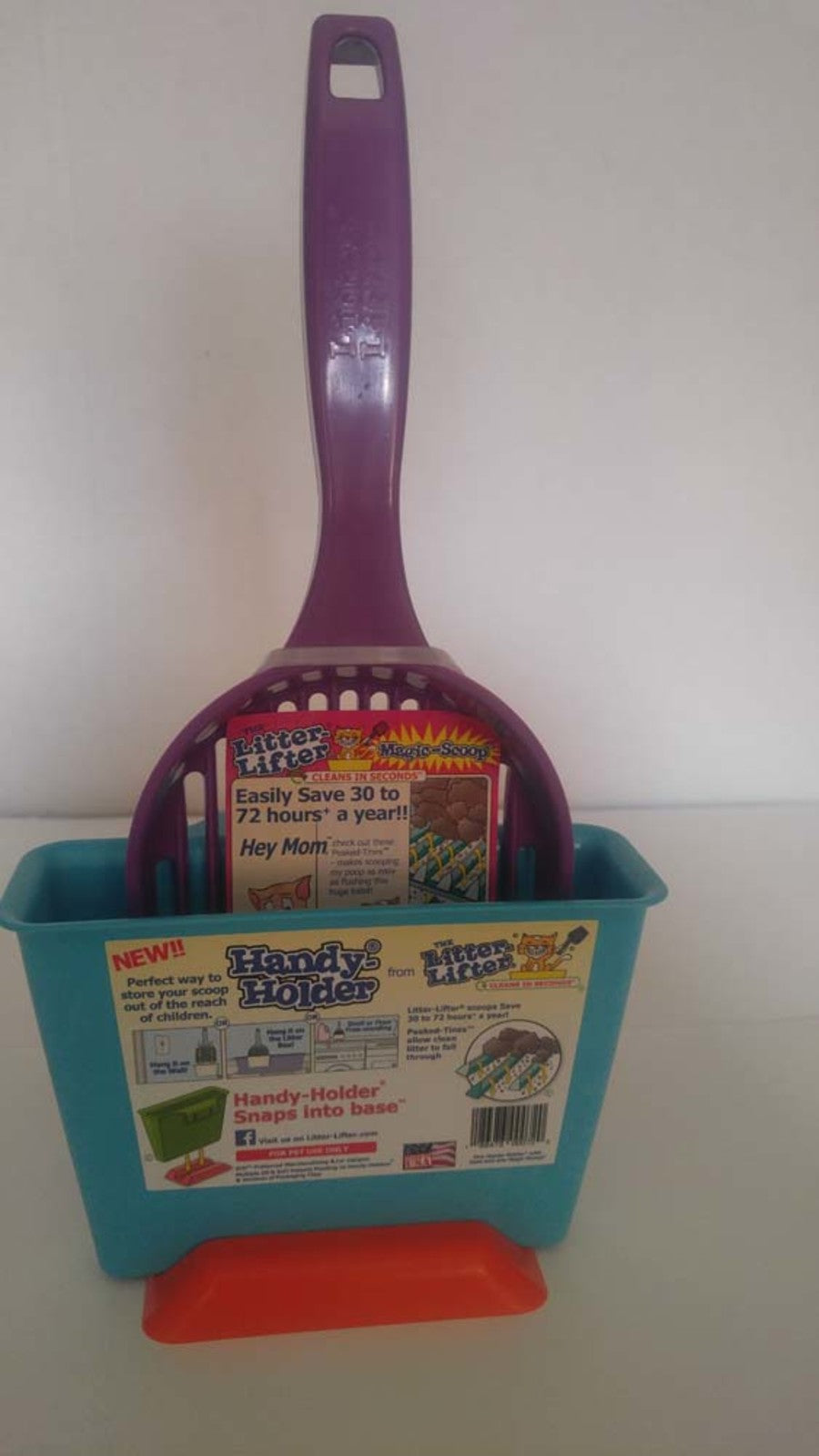 Litter-Lifter Magic Cat Scoop with Handy Holder Combo